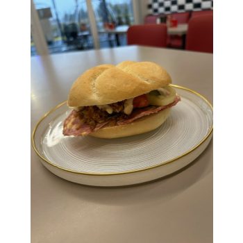 Sajtos turistás bécsi szendvics