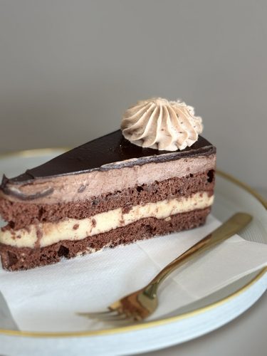 Csokis-gesztenyés torta szelet